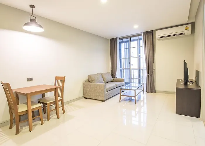 Baan Neeracha Apartahotel