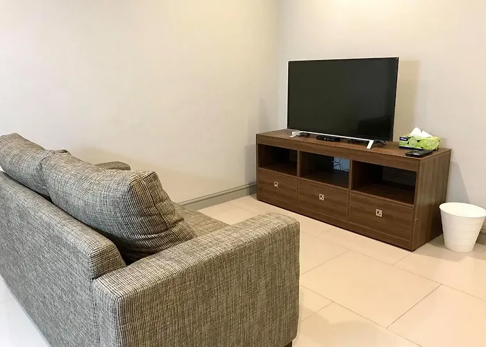 Baan Neeracha Apartahotel