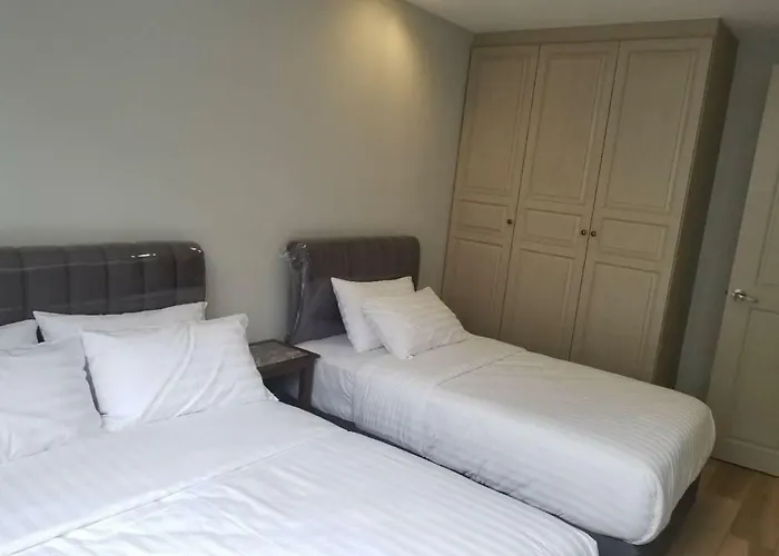 Baan Neeracha Apartahotel